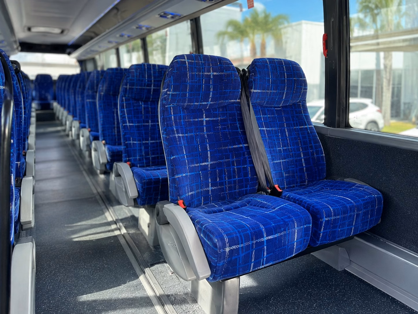 bus rentals for meridian proms homecomings