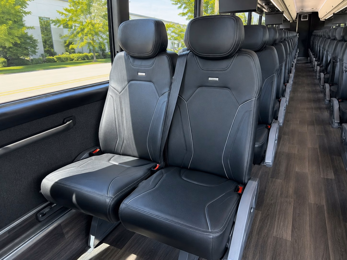 how to customize your meridian prom bus rental for the perfect night